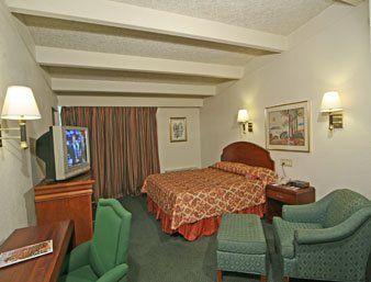 Knights Inn Greensboro Szoba fotó